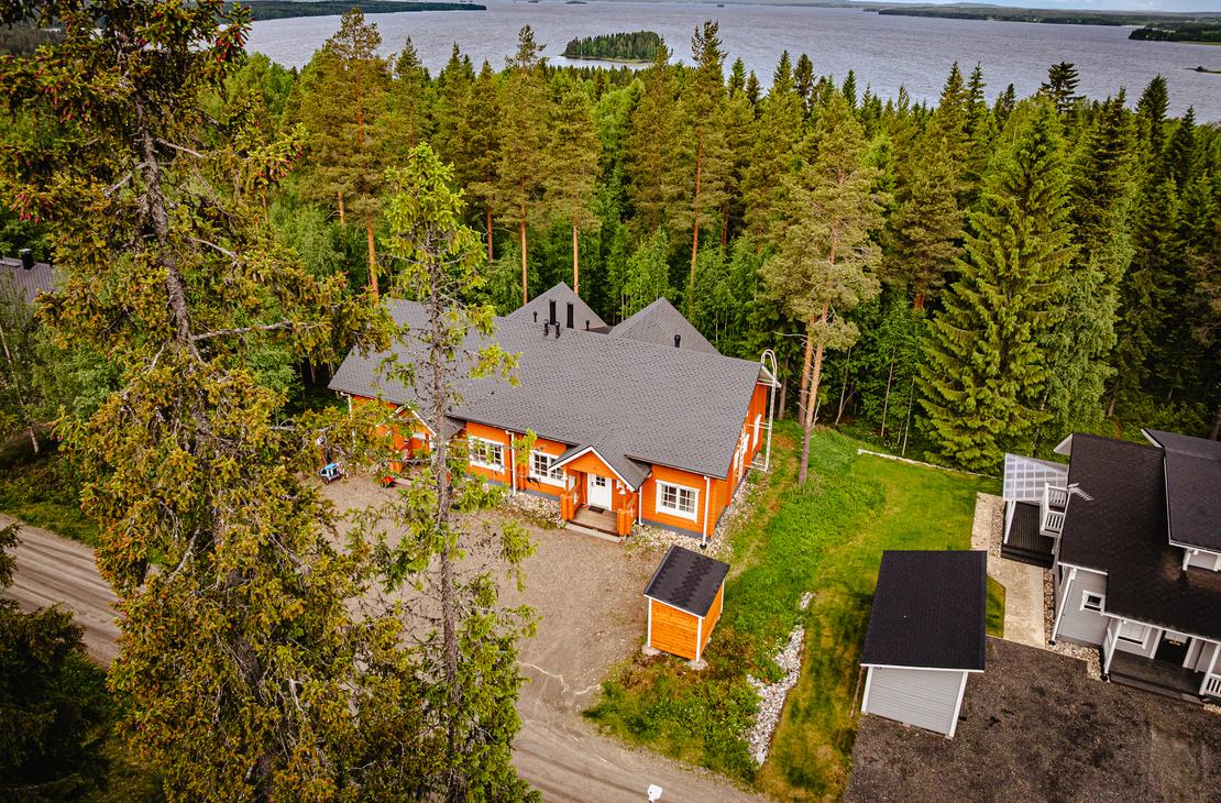 Saniaistie 16B ulkokuva 2