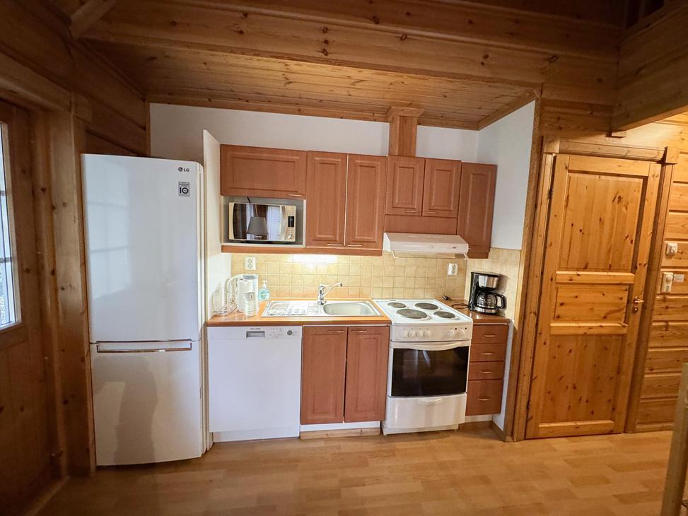 Lumekkaantie 2A keittiö