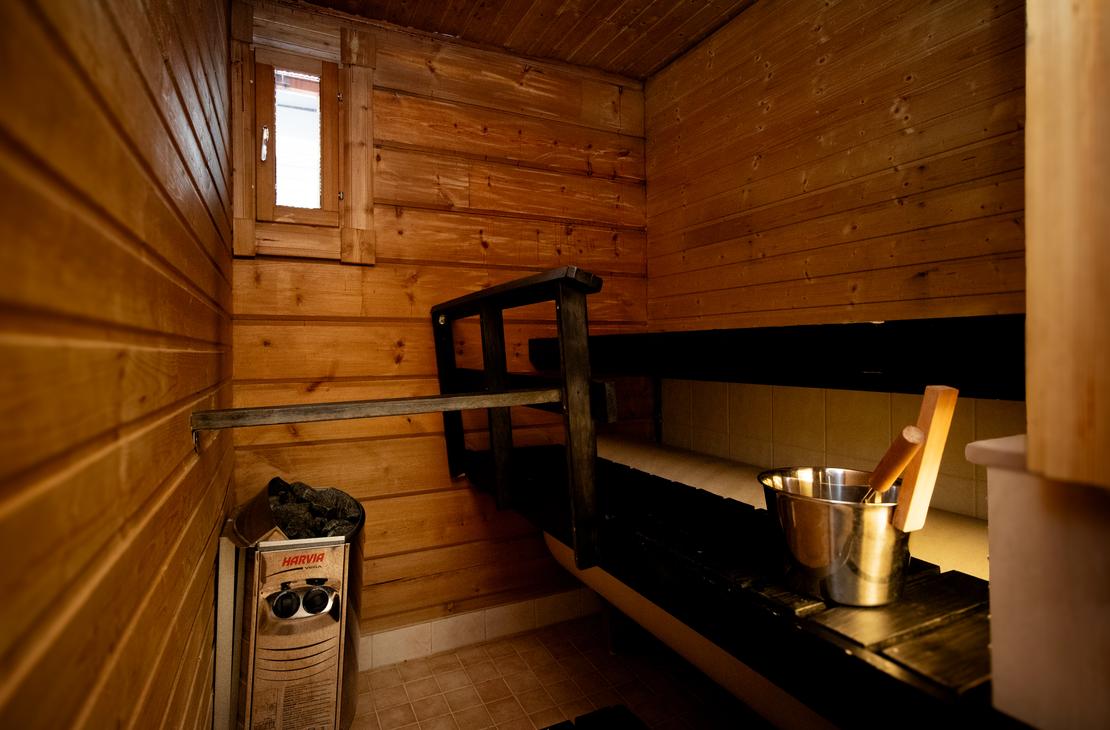 Lumekkaantie 4A sauna