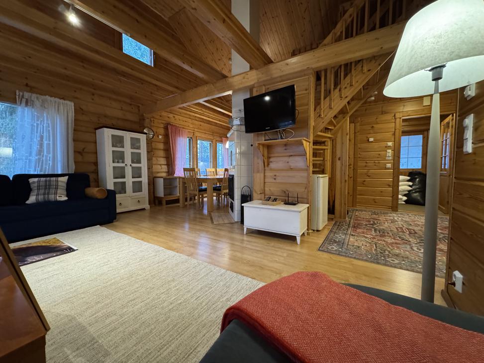 Lumekkaantie 4B oleskelutila