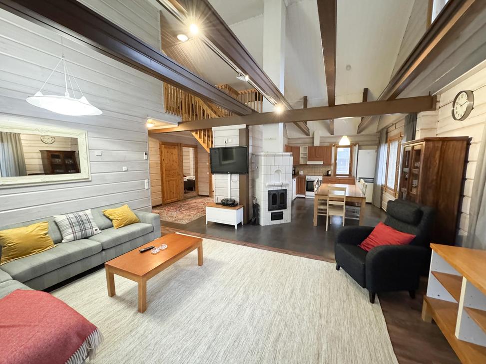 Lumekkaantie 4A oleskelutila