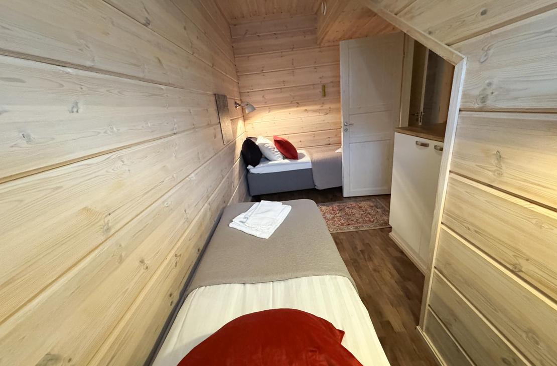 Saniaistie 8B Makuuhuone 4