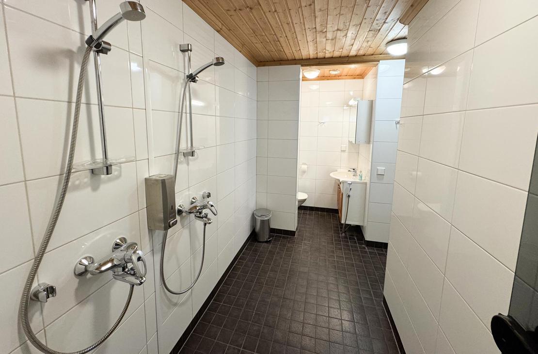 Lumekkaantie 4A Suihku