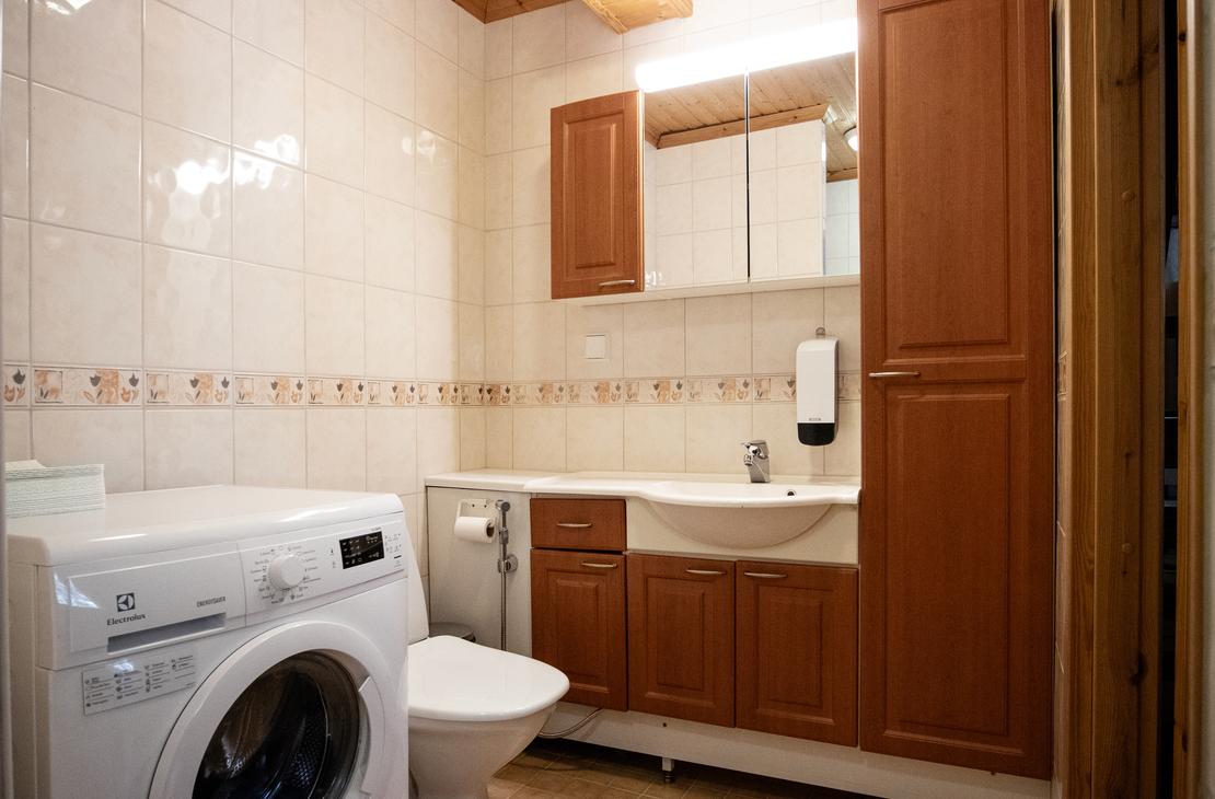 Lumekkaantie 2B wc ja pesukone