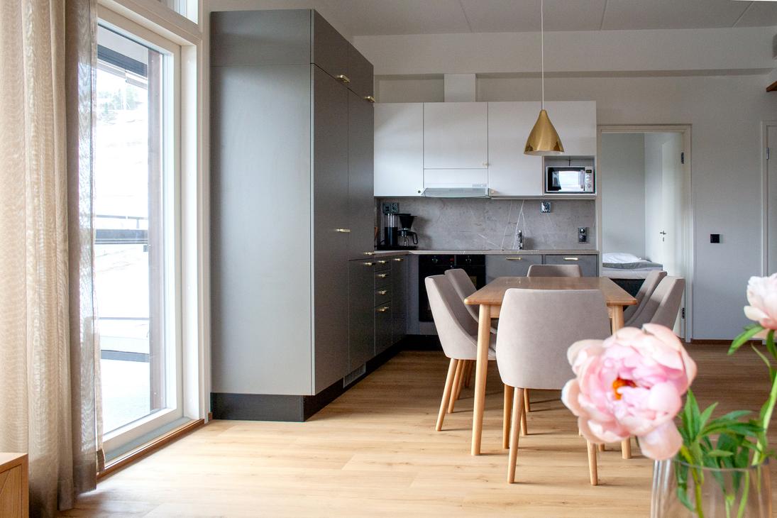 Ski-Inn söögisaal ja köök