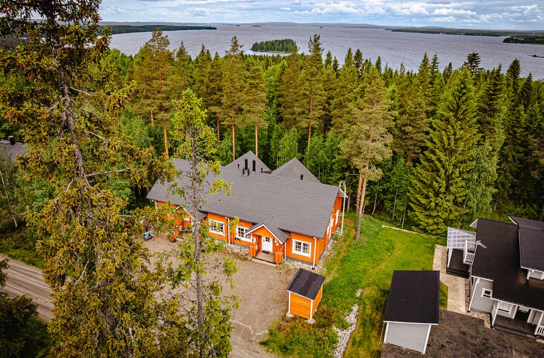 Saniaistie 16B ulkokuva 2