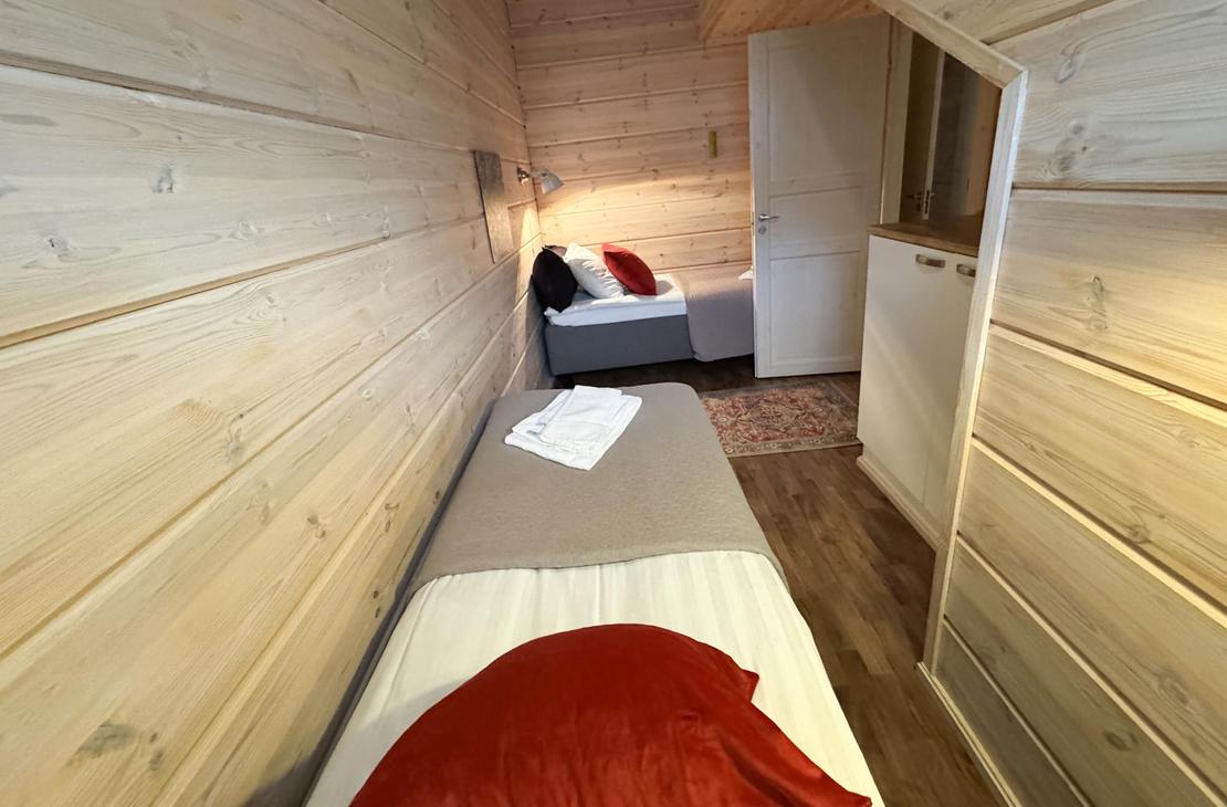 Saniaistie 8B Makuuhuone 4