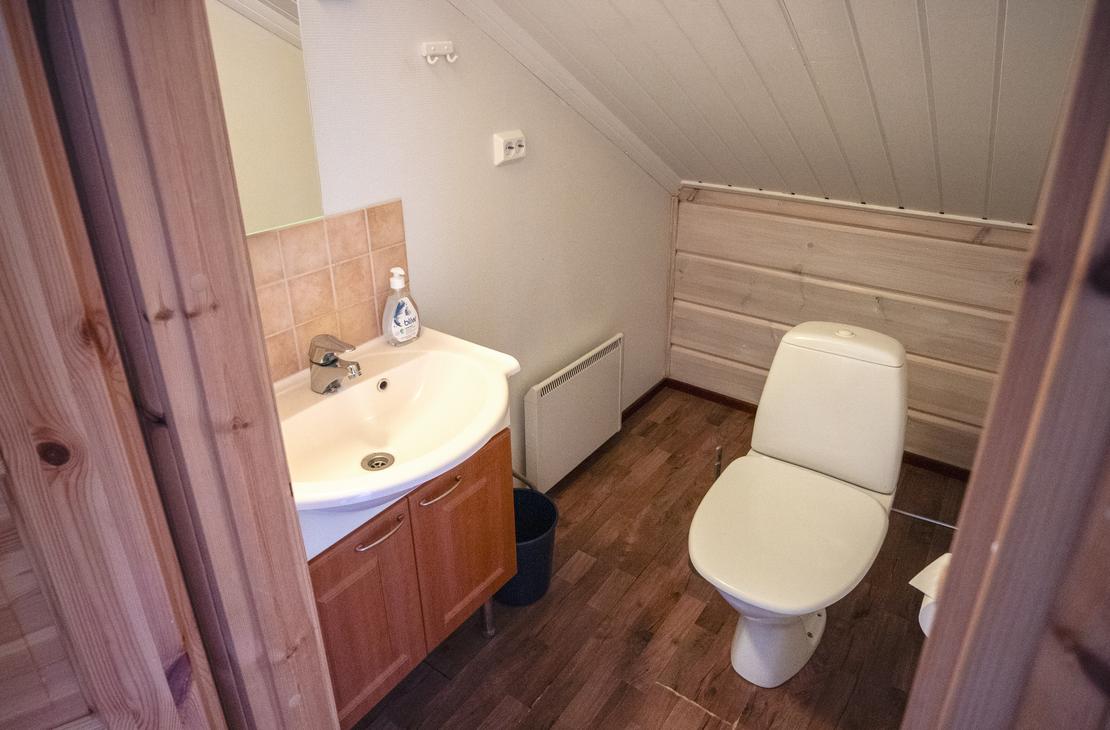 Lumekkaantie 4A yl&auml;kerran wc