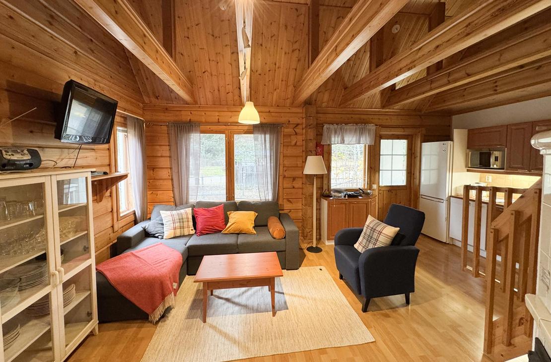 Lumekkaantie 2A olohuone