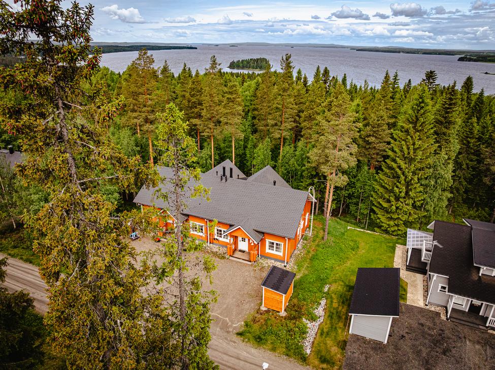 Saniaistie 16B ulkokuva 2