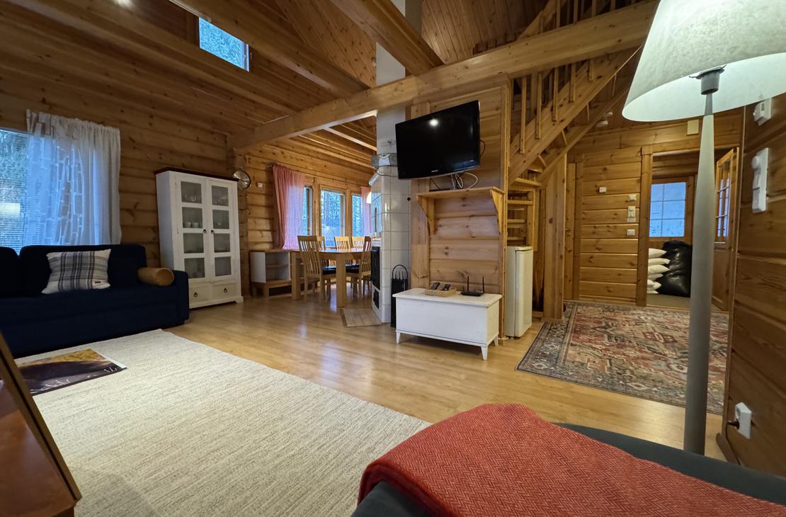 Lumekkaantie 4B oleskelutila